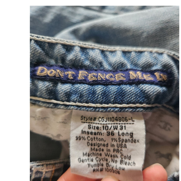 Cowgirl Up Jeans Women's Light Wash Boot Cut sz 10 - Picture 8 of 11